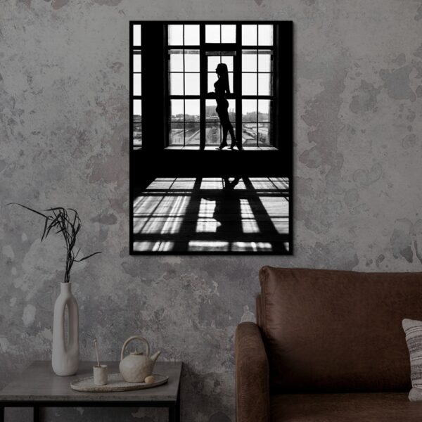 Obraz podświetlany "Kobieta w oknie" | Architektura - Led's Design